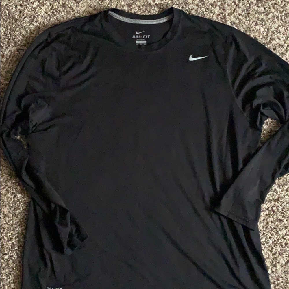 Men’s Nike long sleeve
